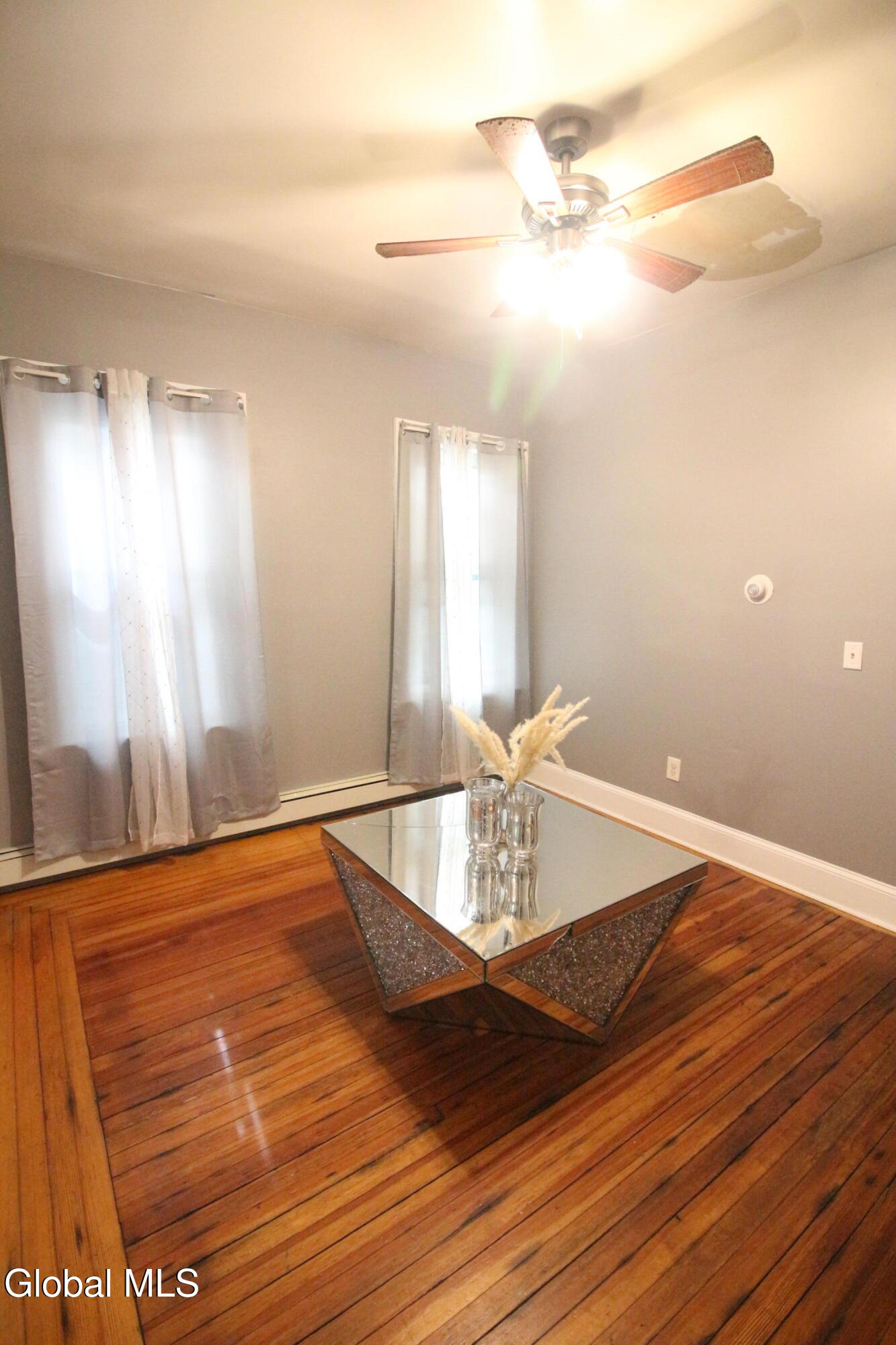 1906 Campbell Avenue Schenectady NY 12306