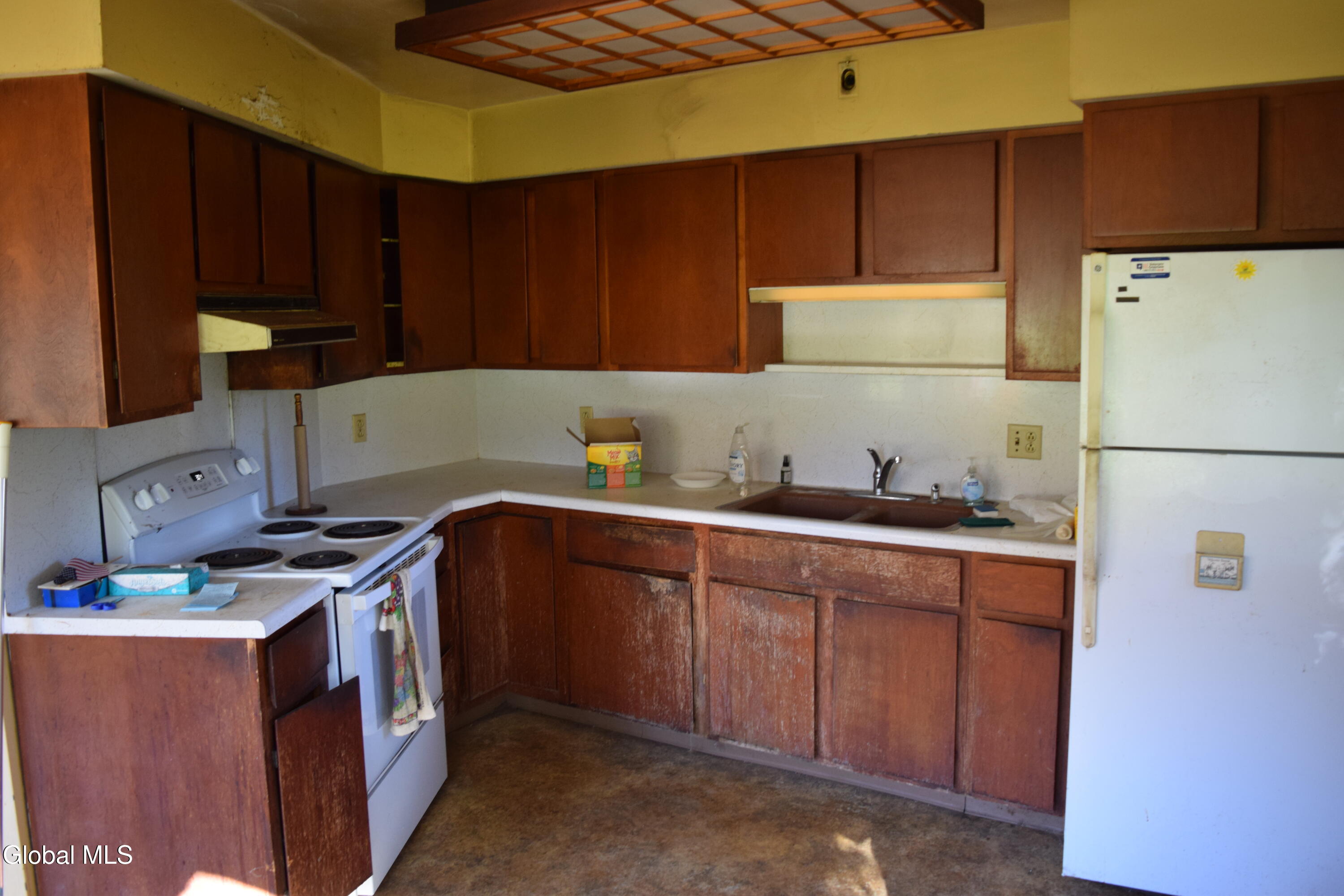 23 Catallo Drive Waterford NY 12188