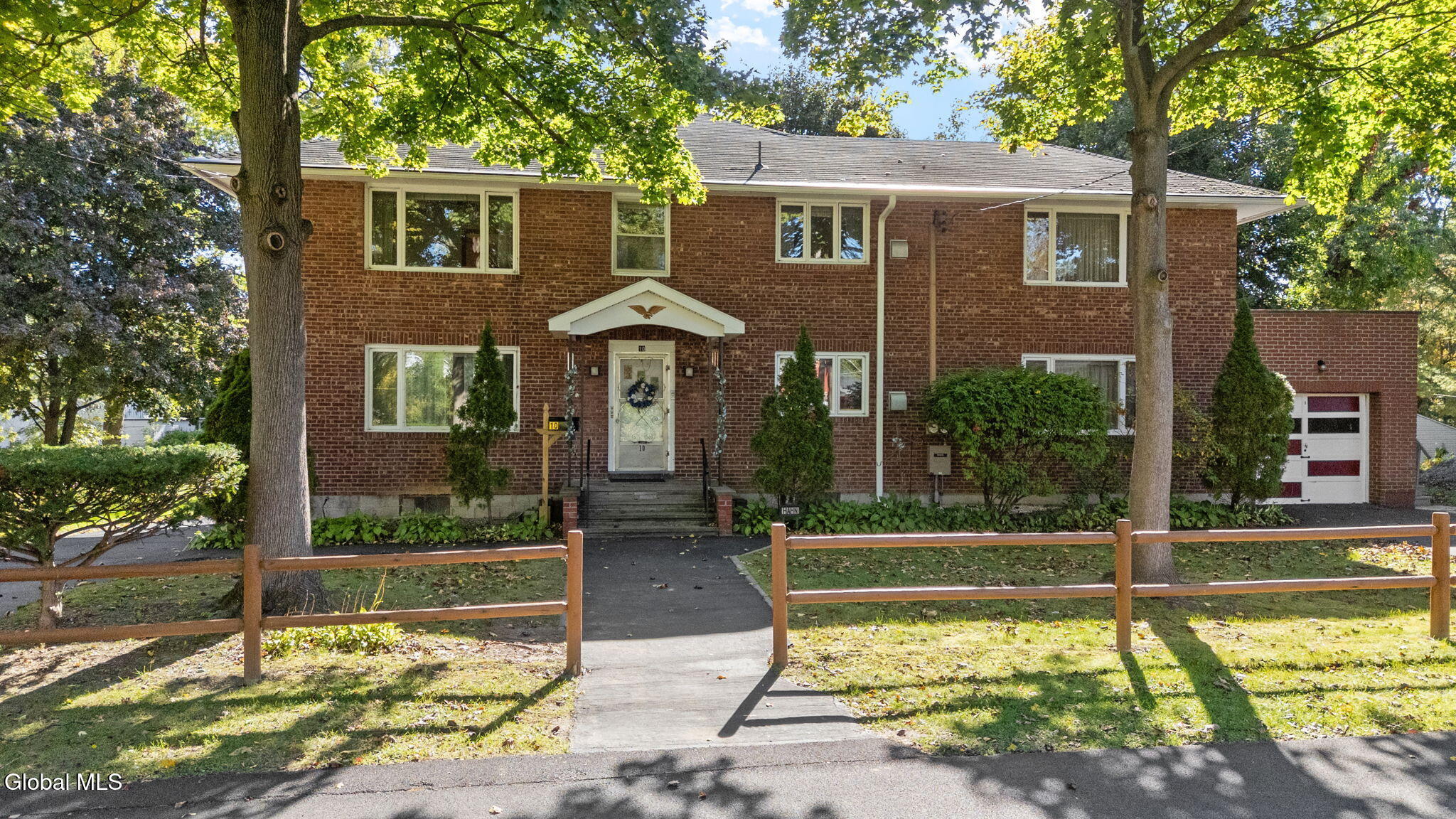 10 Pine Street Albany NY 12203