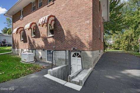 10 Pine Street Albany NY 12203