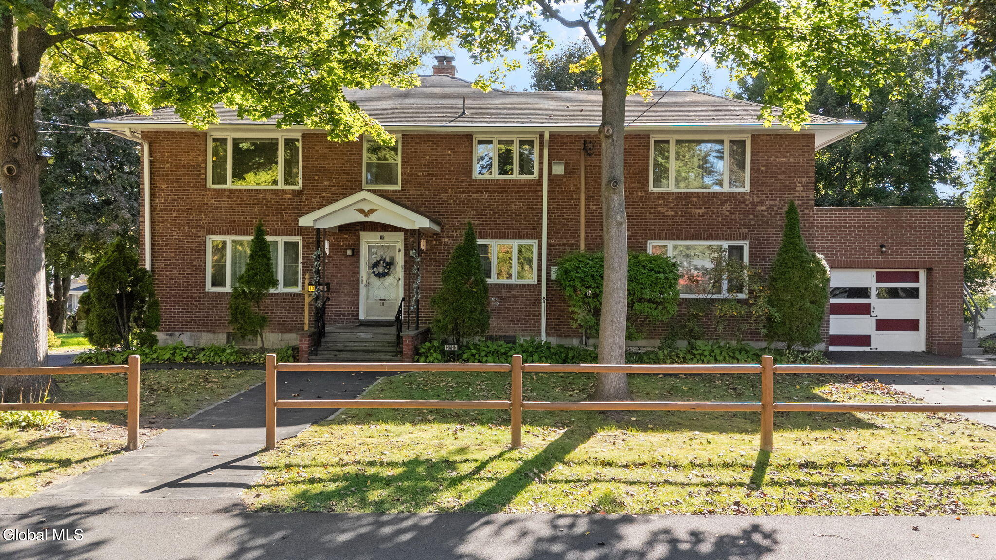10 Pine Street Albany NY 12203