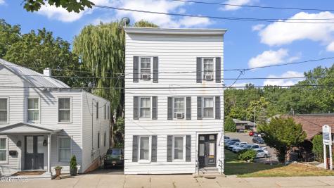 823 Warren Street Hudson NY 12534