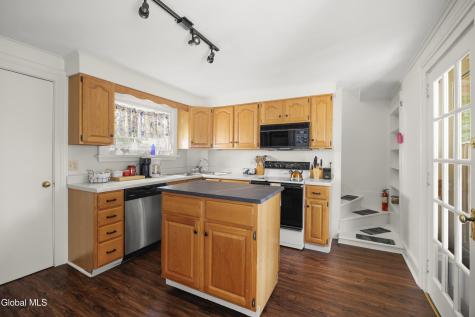 823 Warren Street Hudson NY 12534