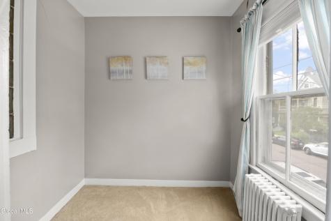 823 Warren Street Hudson NY 12534
