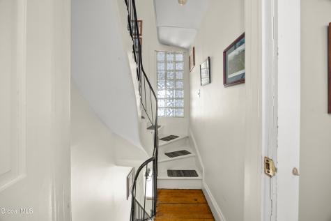823 Warren Street Hudson NY 12534