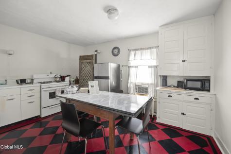 823 Warren Street Hudson NY 12534