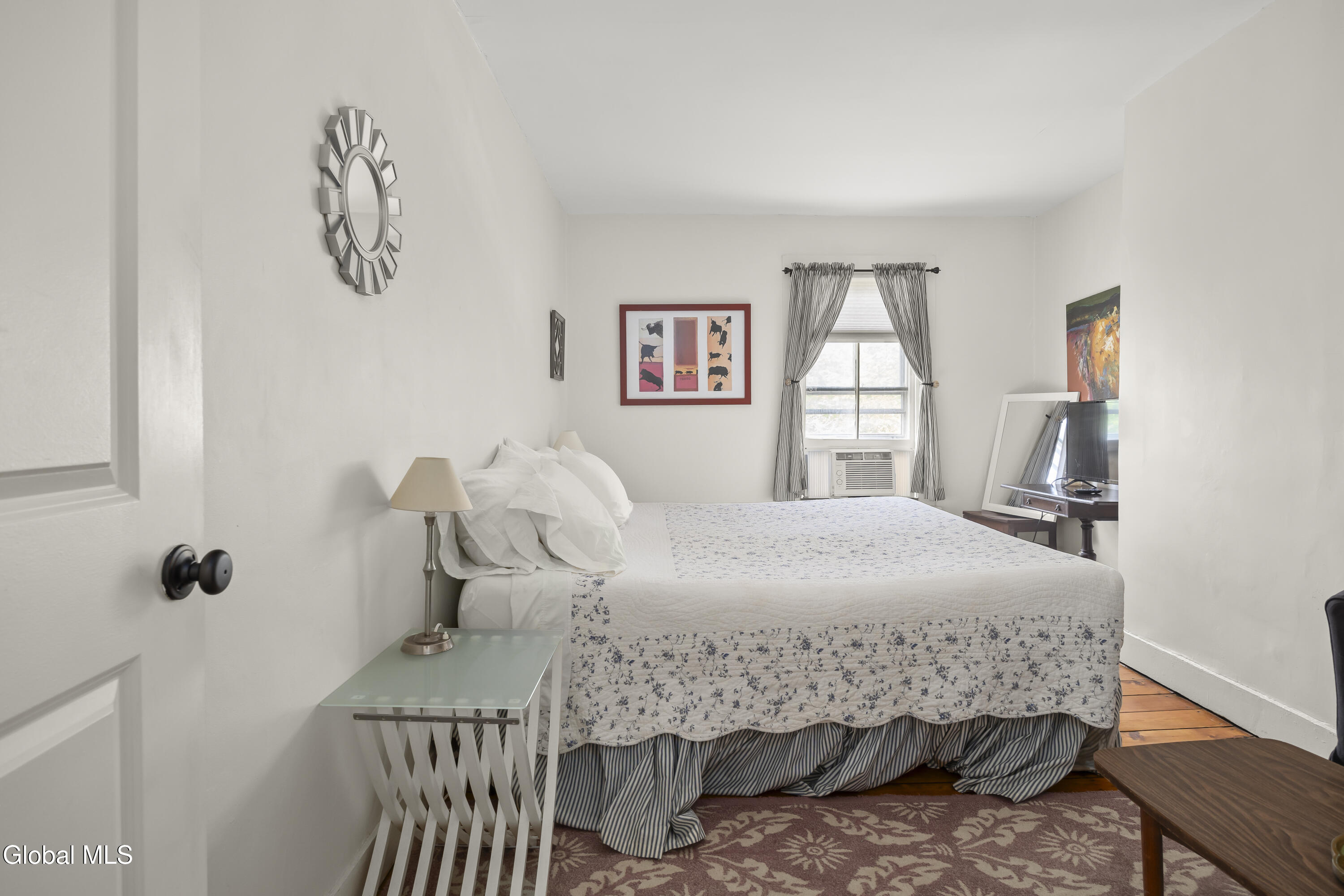 823 Warren Street Hudson NY 12534