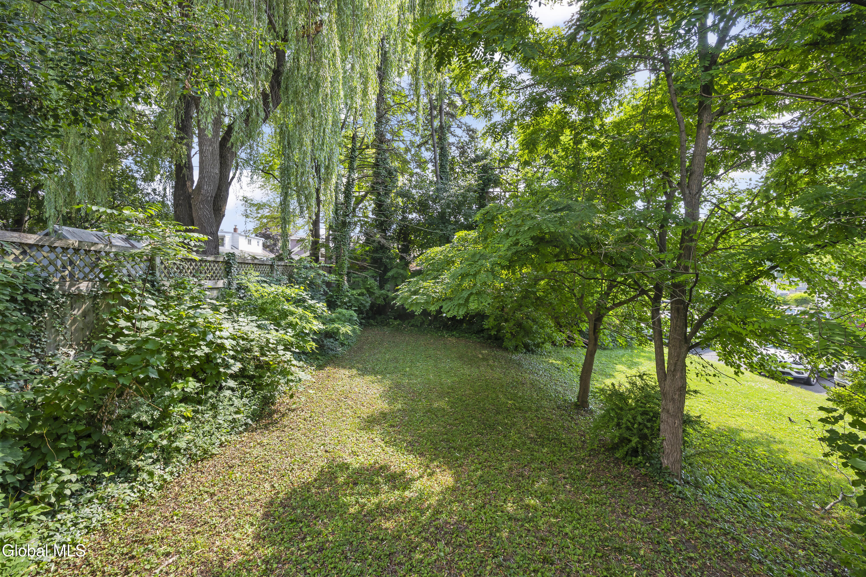 823 Warren Street Hudson NY 12534