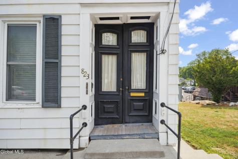 823 Warren Street Hudson NY 12534