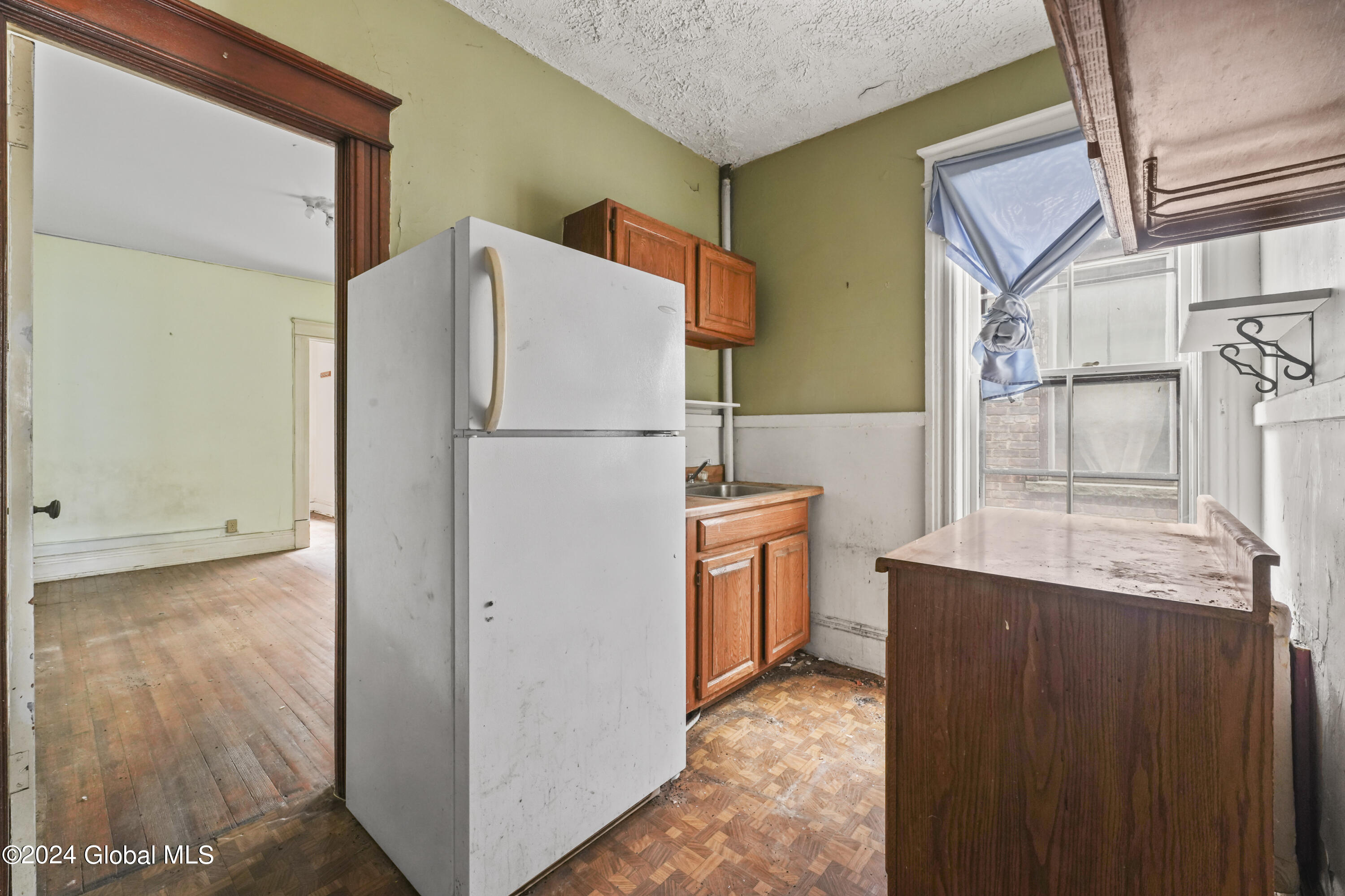 552 Madison Avenue Albany NY 12208