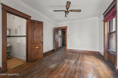 552 Madison Avenue Albany NY 12208