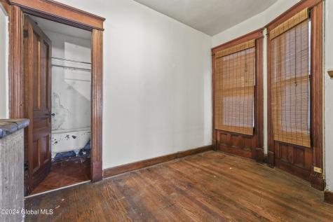 552 Madison Avenue Albany NY 12208