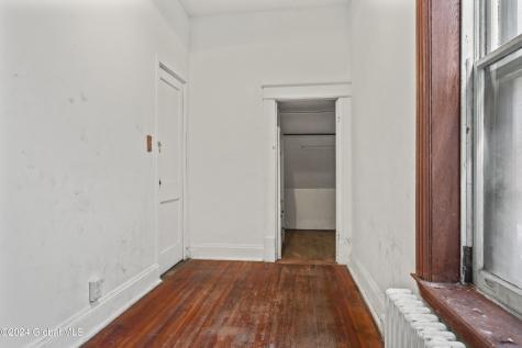 552 Madison Avenue Albany NY 12208