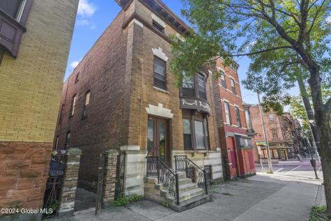 552 Madison Avenue Albany NY 12208