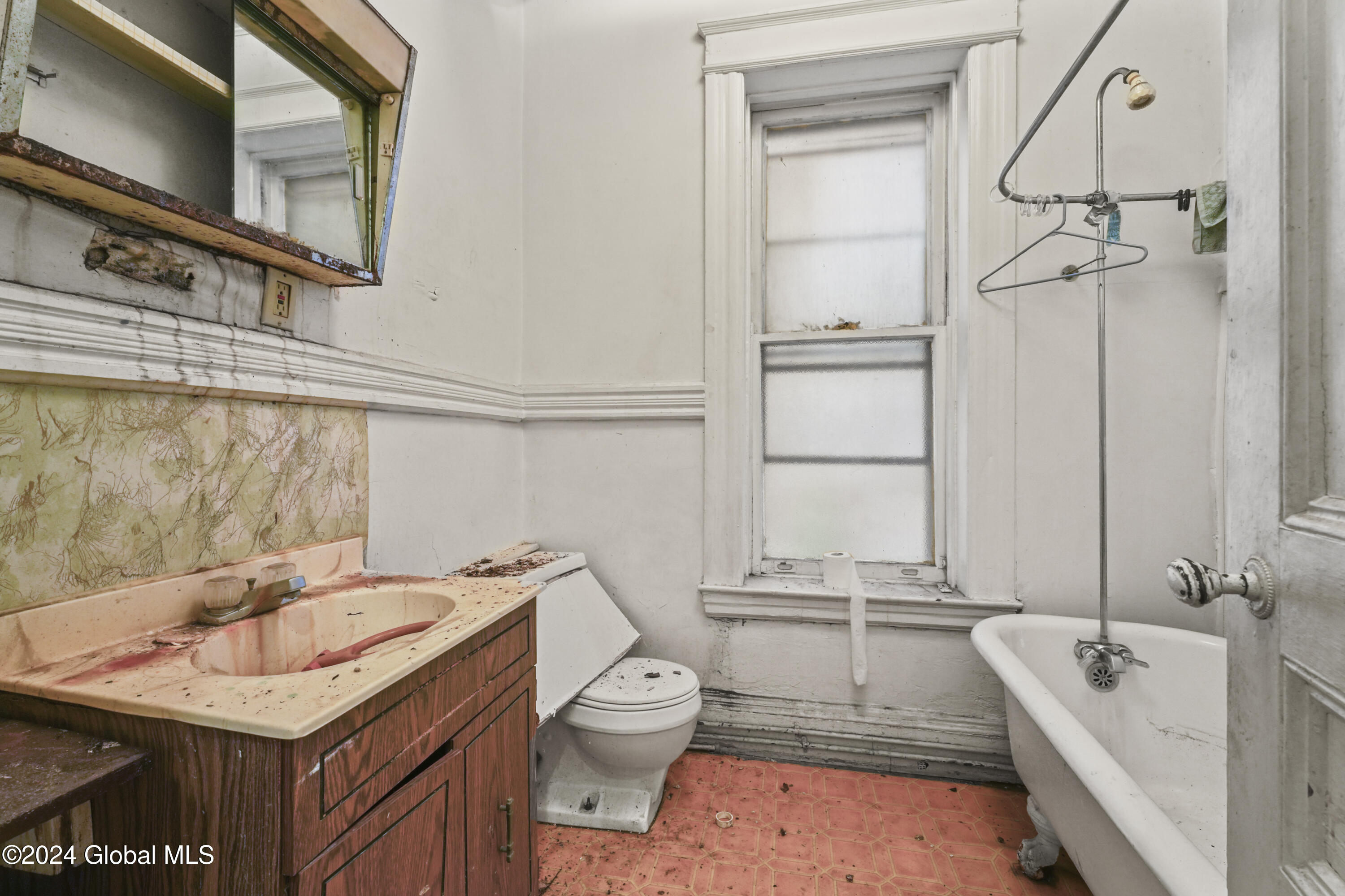 552 Madison Avenue Albany NY 12208