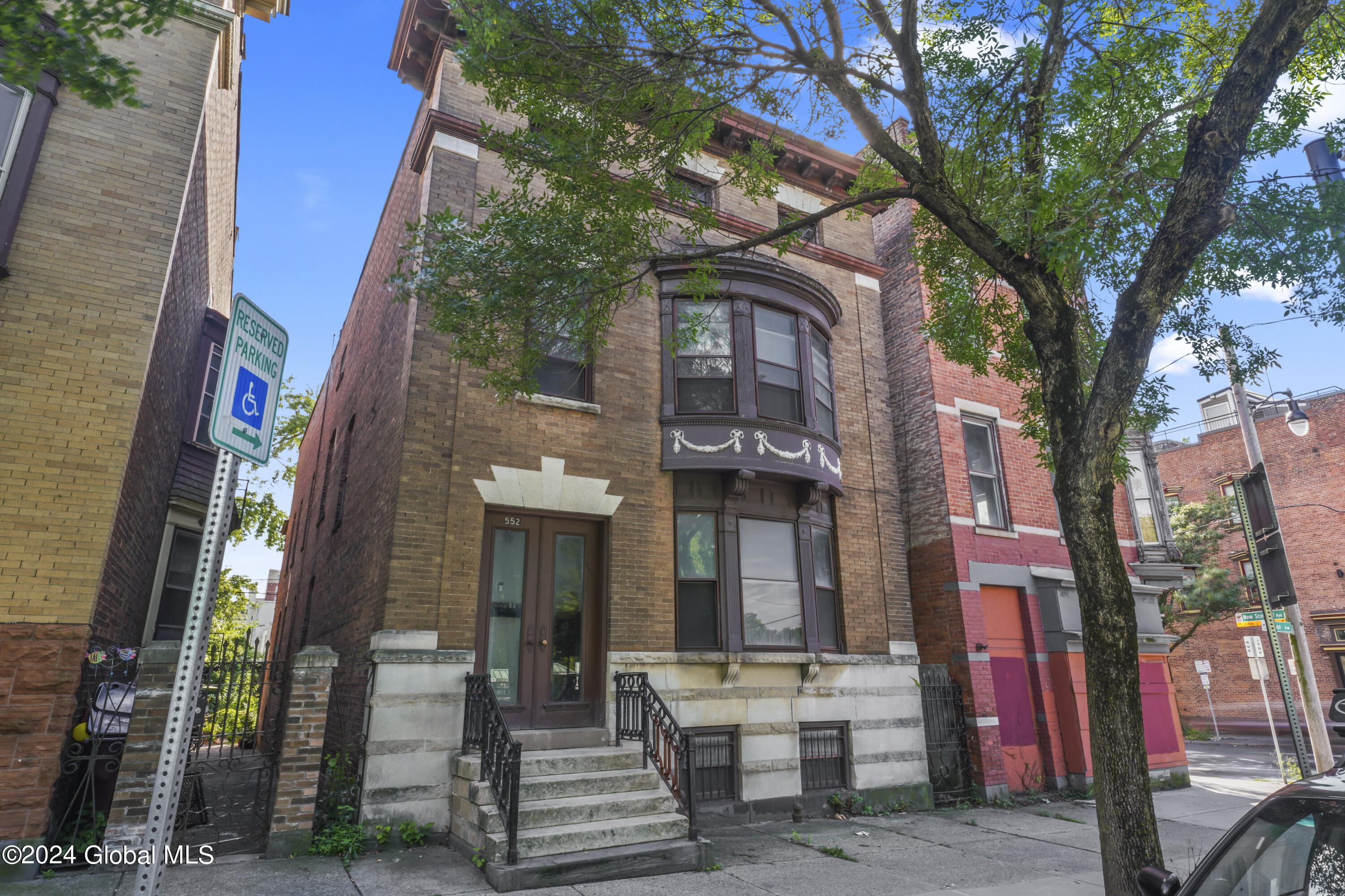 552 Madison Avenue Albany NY 12208