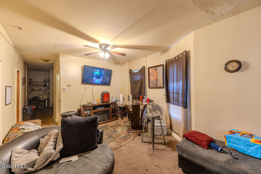 34 Robinson Street Schenectady NY 12304