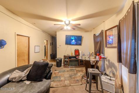 34 Robinson Street Schenectady NY 12304
