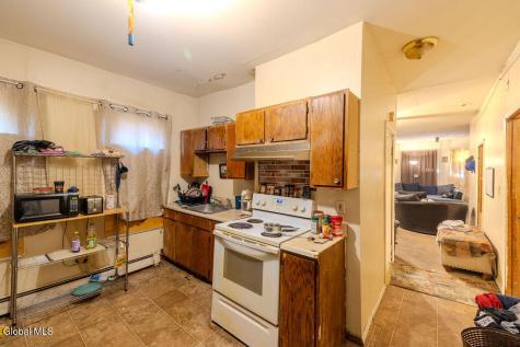 34 Robinson Street Schenectady NY 12304