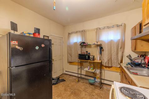 34 Robinson Street Schenectady NY 12304