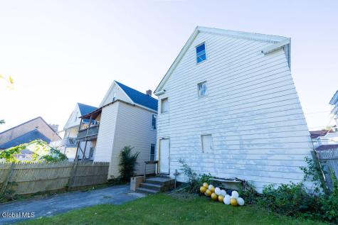 34 Robinson Street Schenectady NY 12304