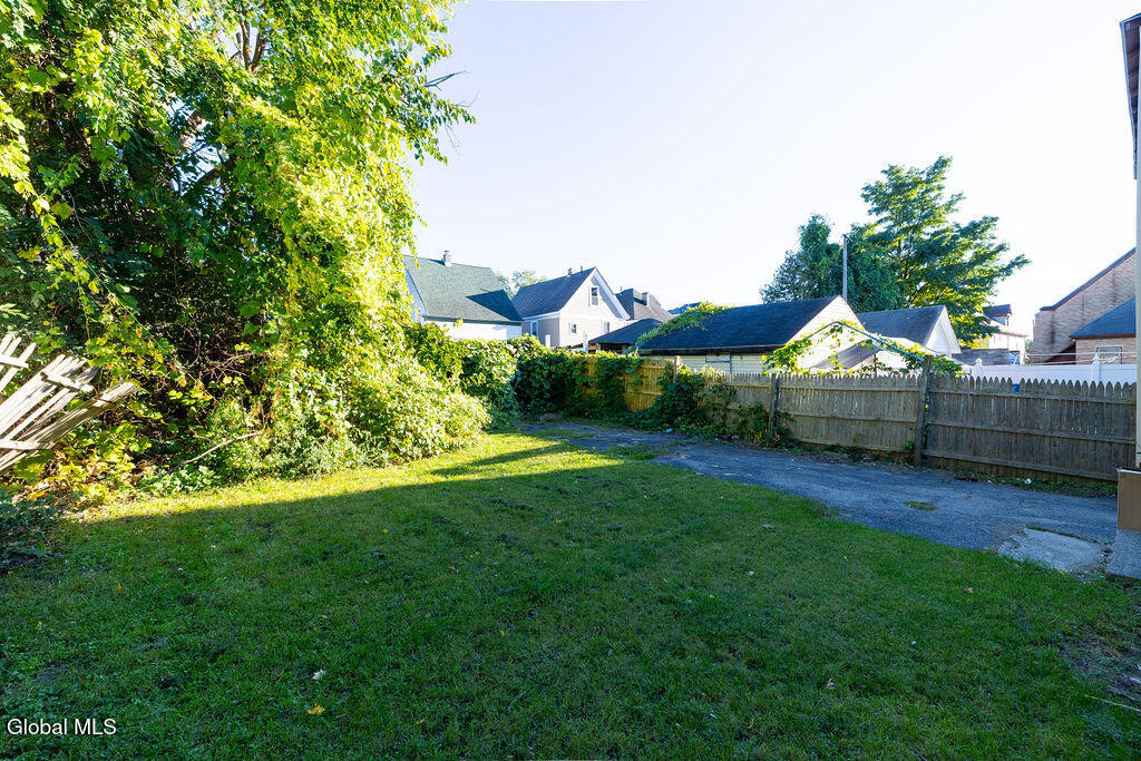 34 Robinson Street Schenectady NY 12304