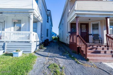 34 Robinson Street Schenectady NY 12304