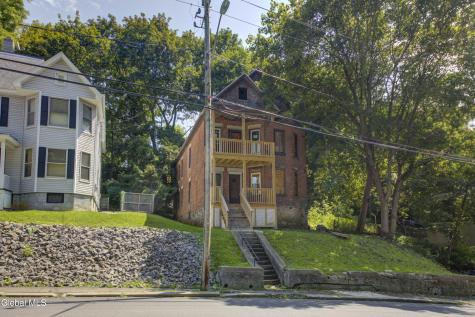 223-225 Vrooman Avenue Amsterdam NY 12010