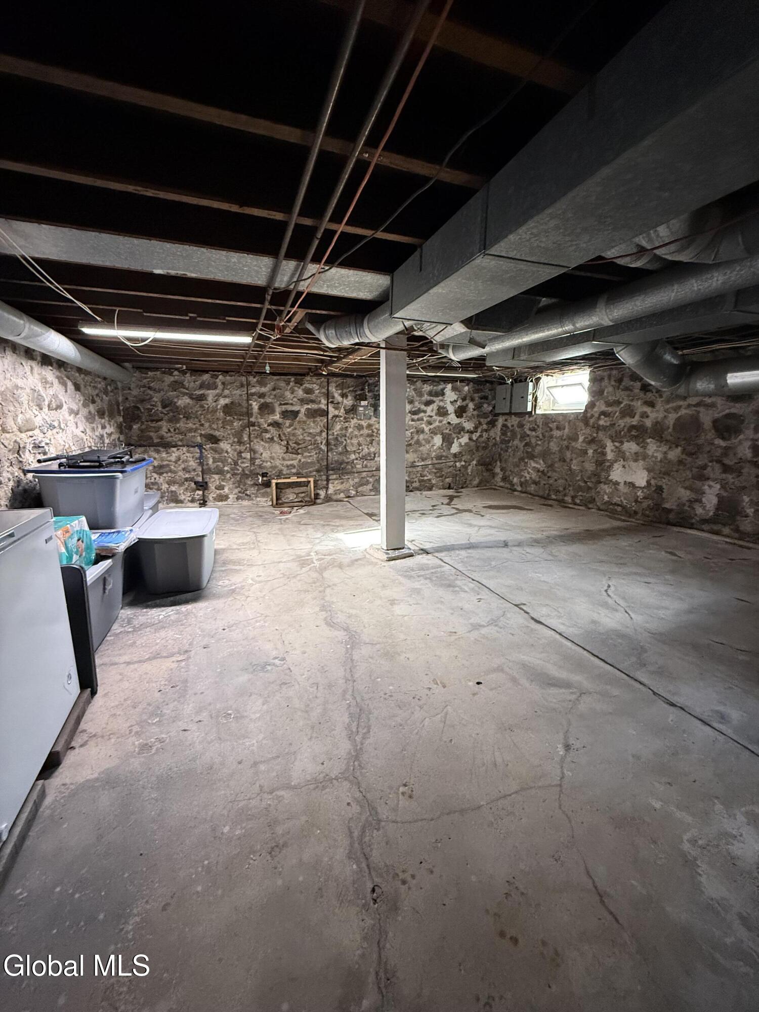 19 Newman Street Gloversville NY 12078