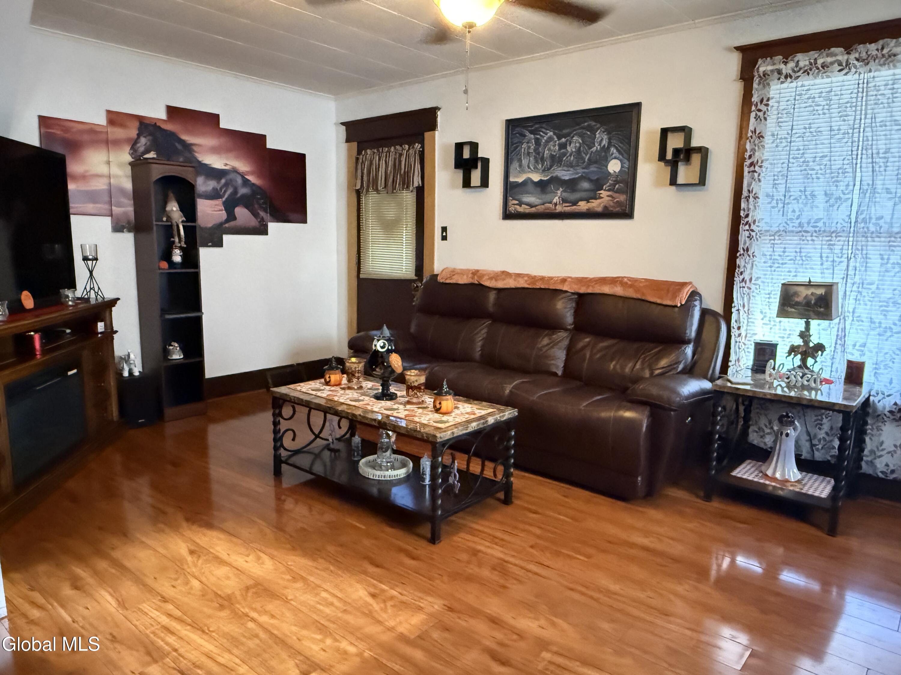 19 Newman Street Gloversville NY 12078