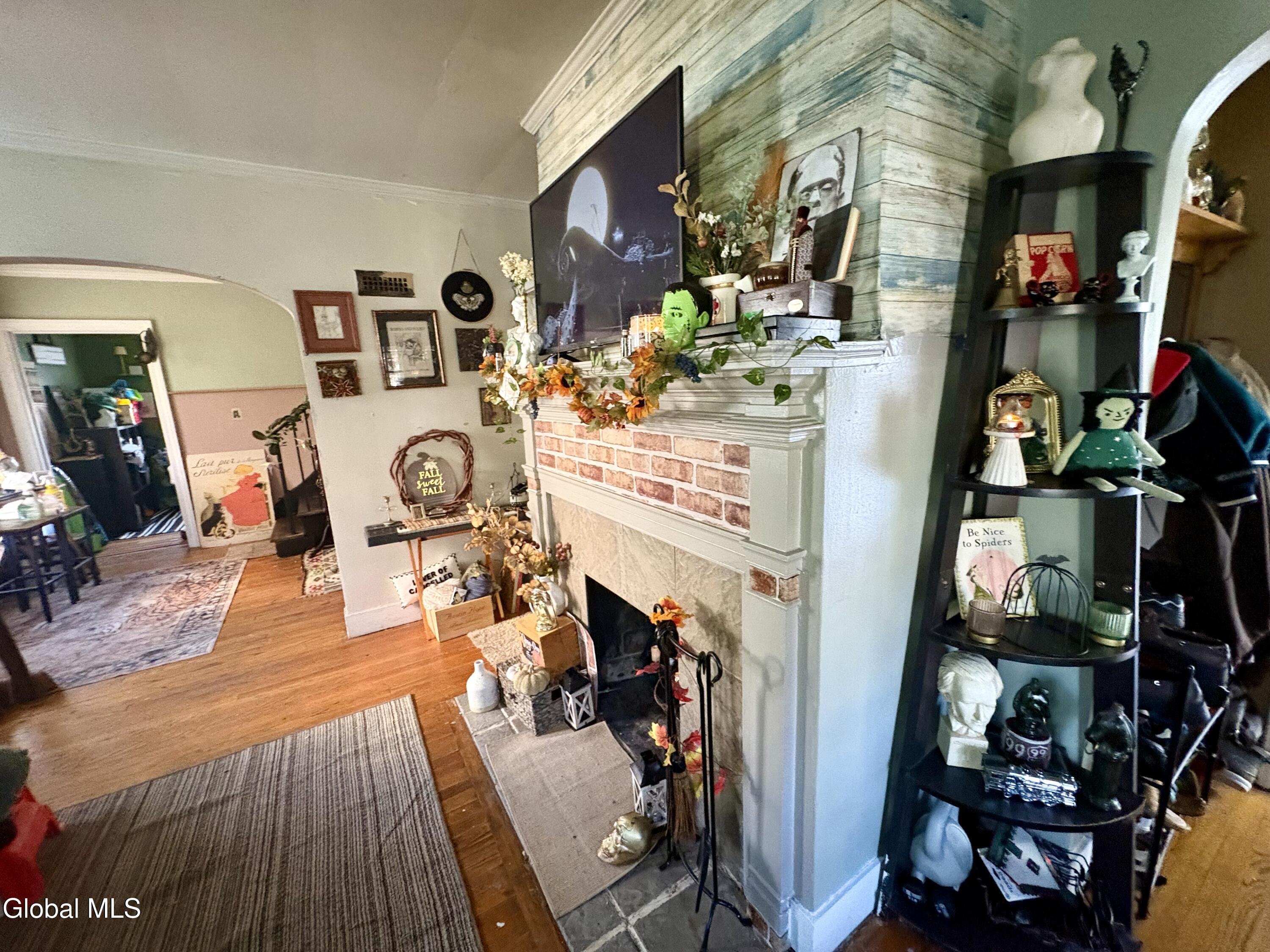 142 2nd Avenue Gloversville NY 12078