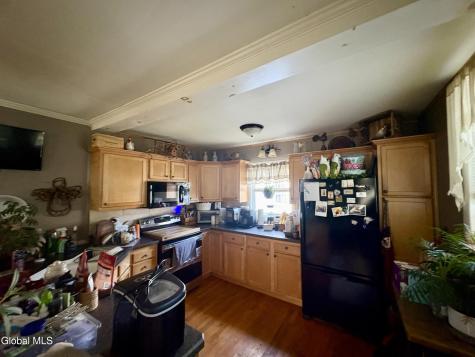 142 2nd Avenue Gloversville NY 12078