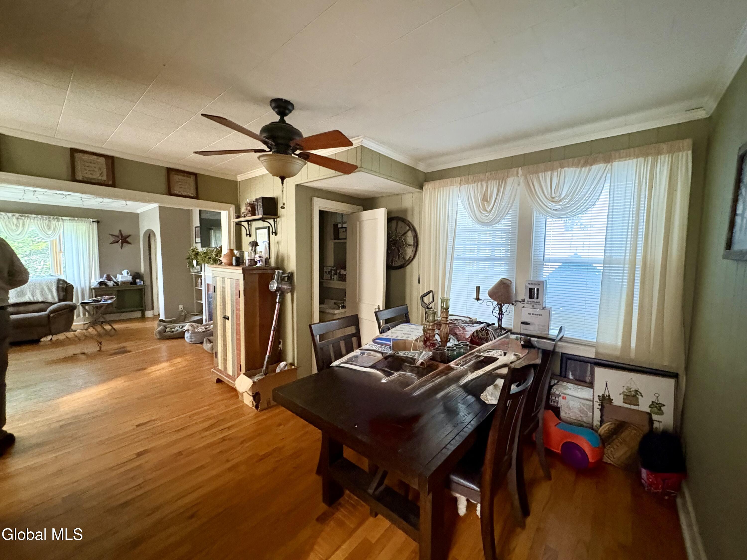 142 2nd Avenue Gloversville NY 12078