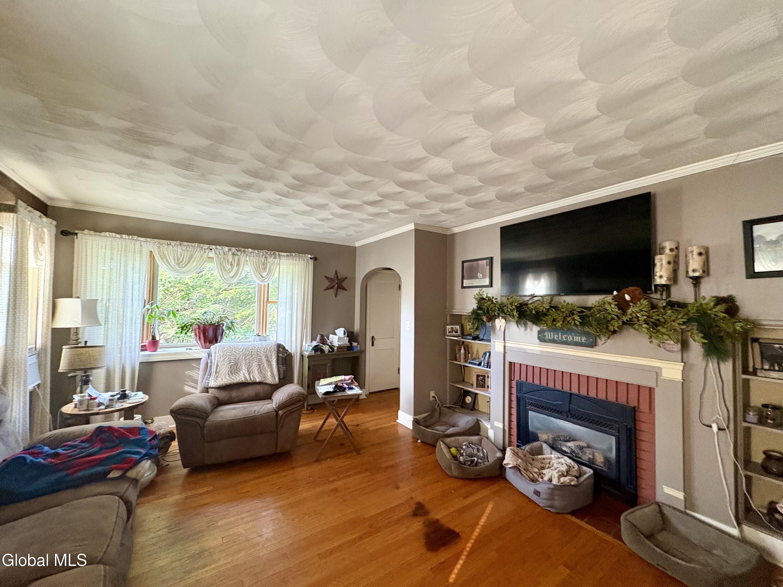 142 2nd Avenue Gloversville NY 12078