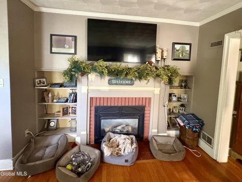 142 2nd Avenue Gloversville NY 12078
