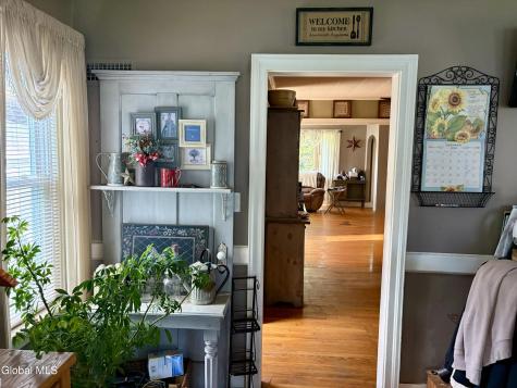 142 2nd Avenue Gloversville NY 12078