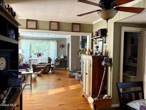 142 2nd Avenue Gloversville NY 12078