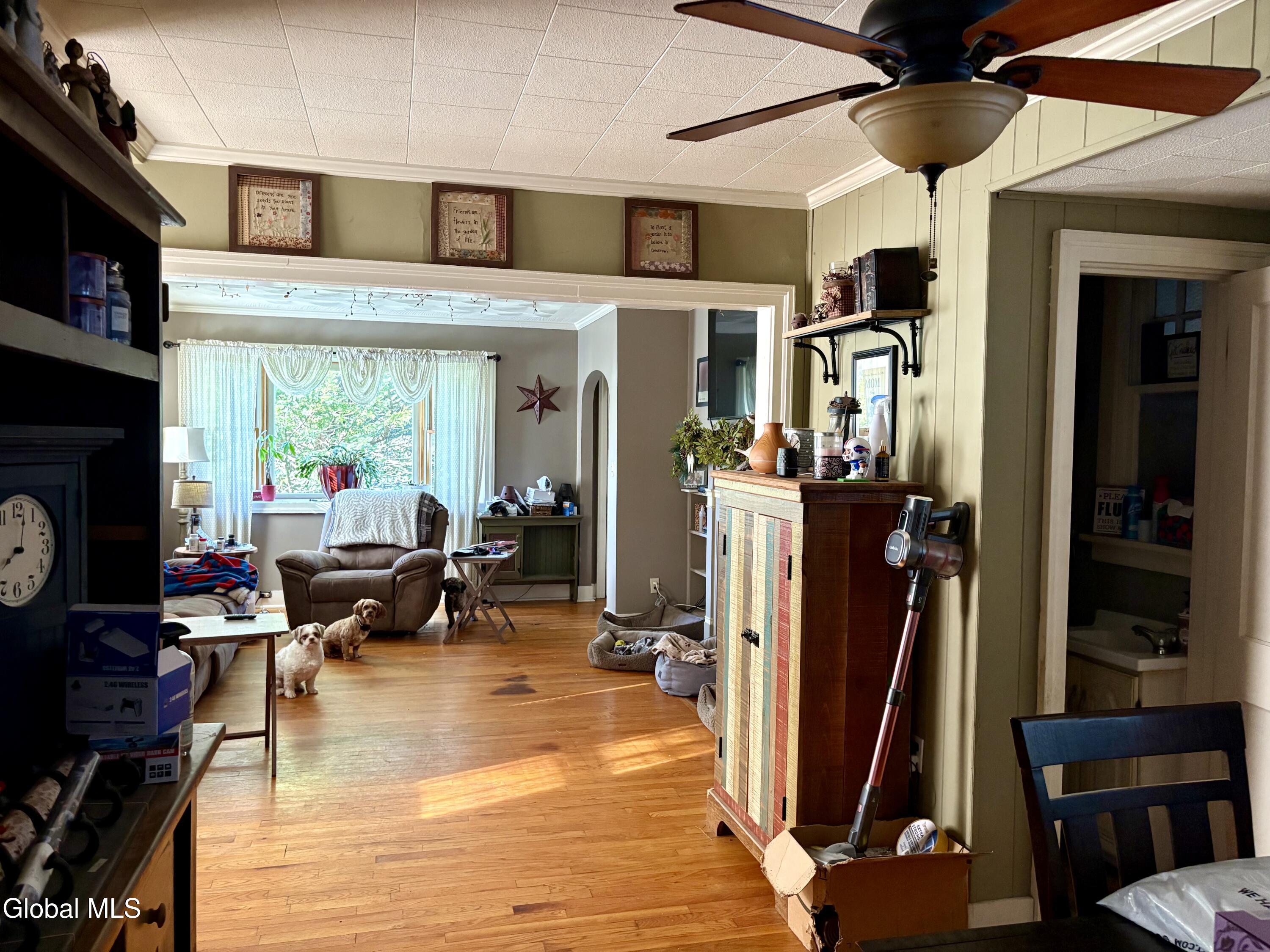 142 2nd Avenue Gloversville NY 12078