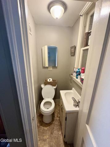 142 2nd Avenue Gloversville NY 12078