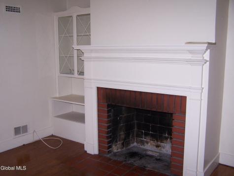 142 2nd Avenue Gloversville NY 12078