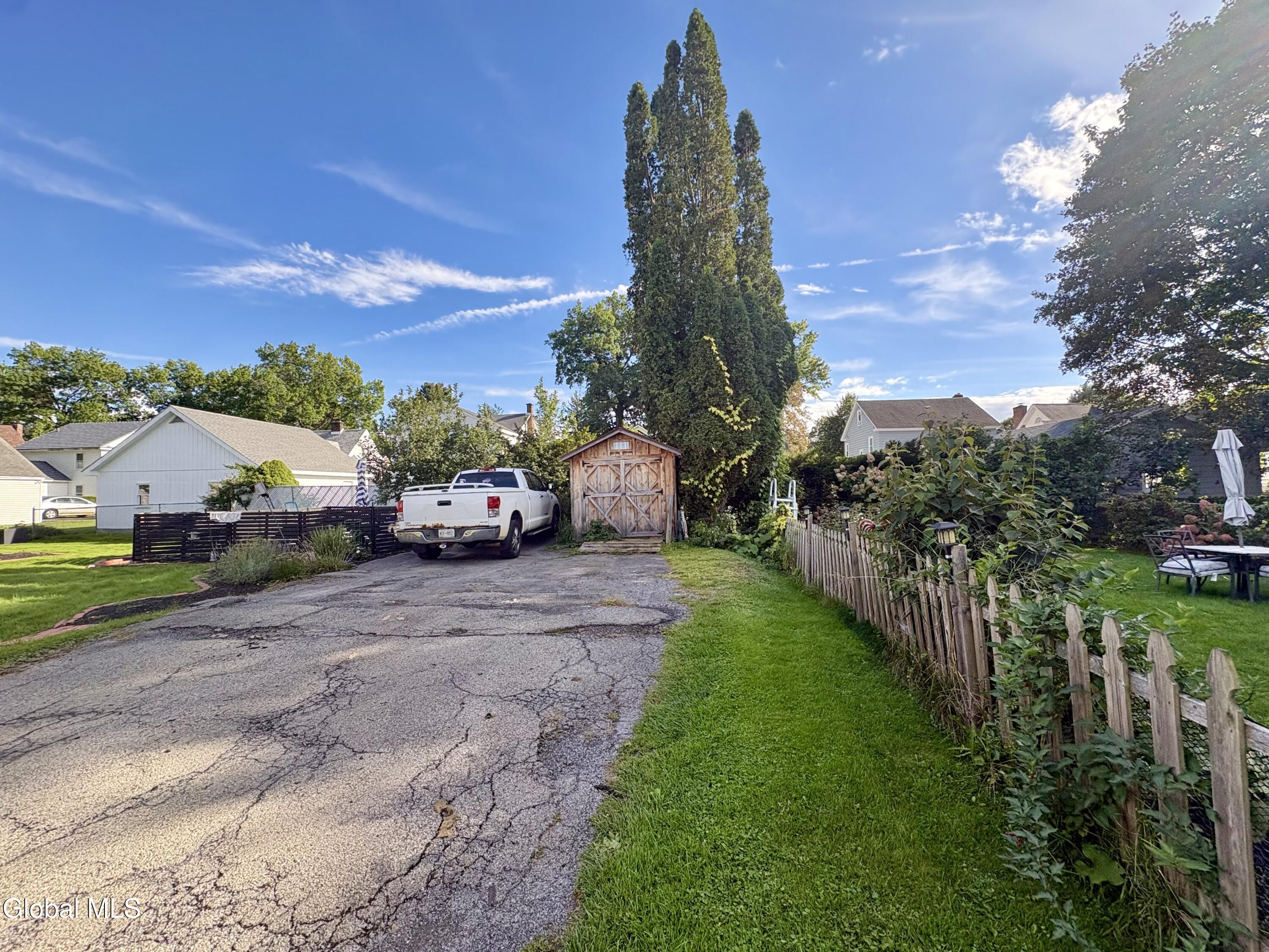 142 2nd Avenue Gloversville NY 12078