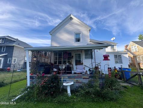 142 2nd Avenue Gloversville NY 12078