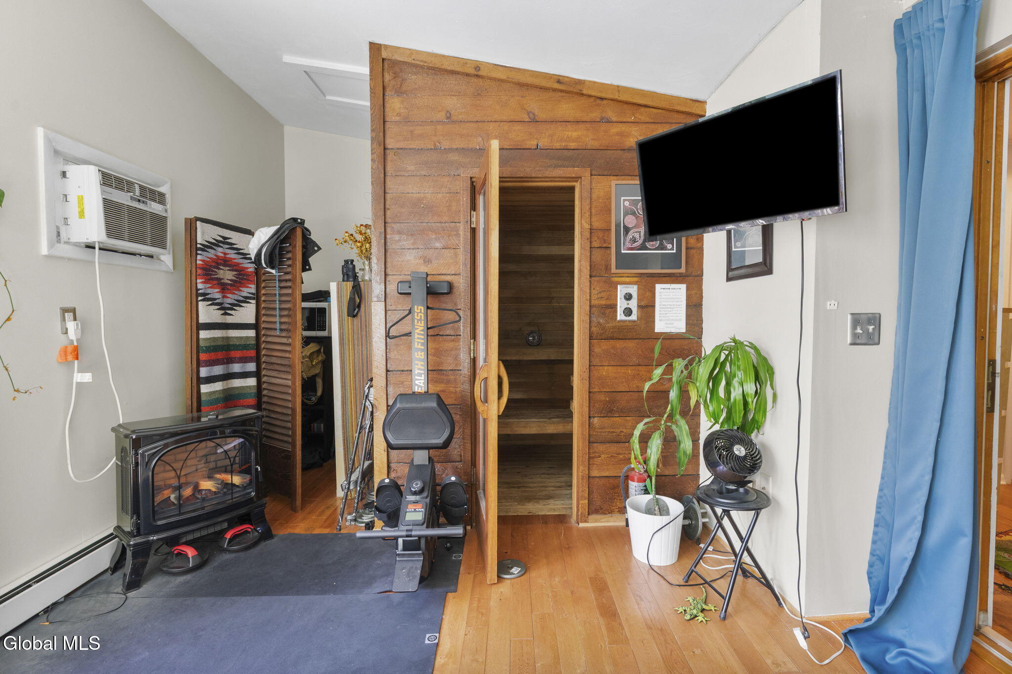 64 Elm Street Albany NY 12203