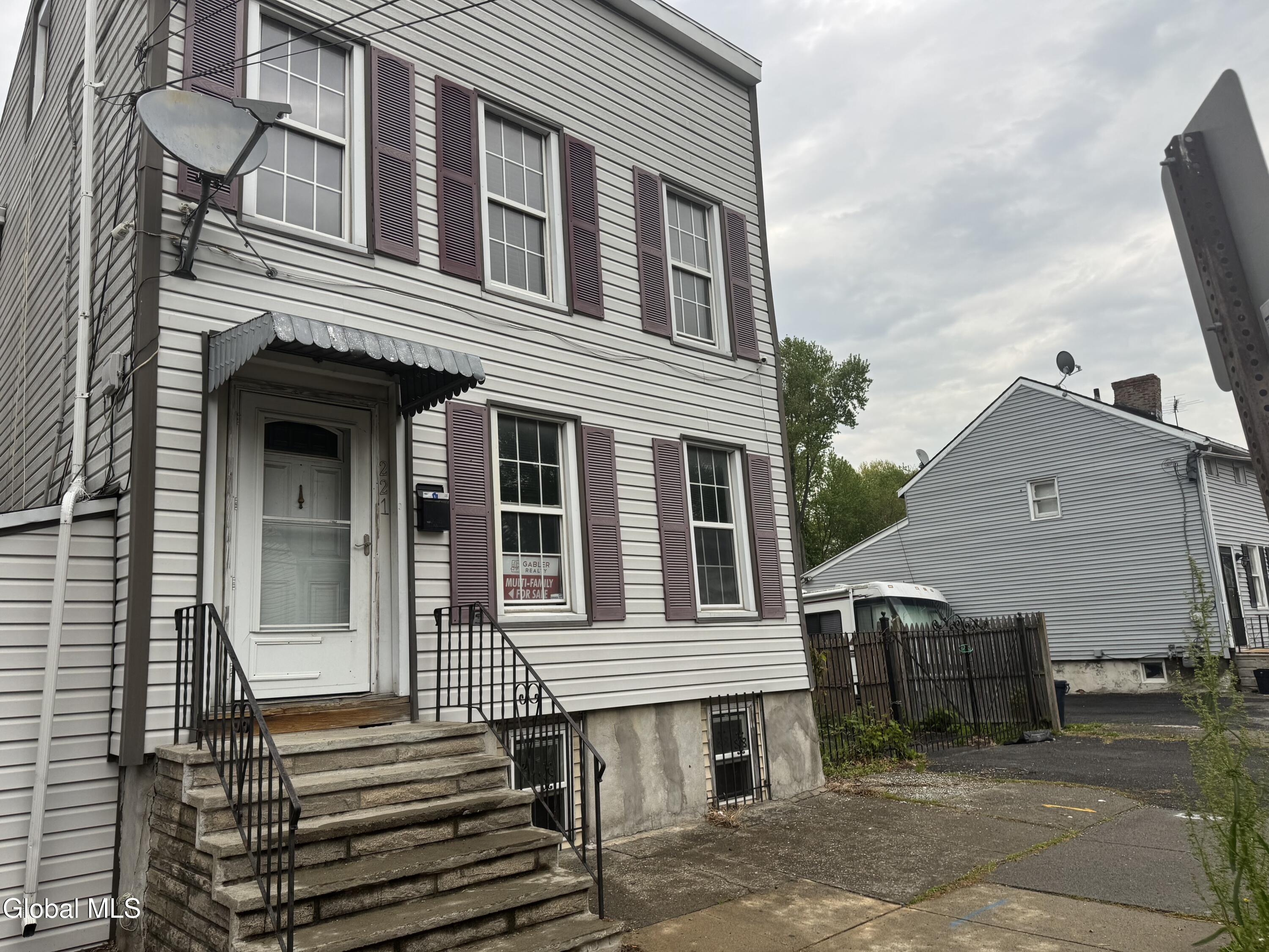 221 Livingston Avenue Albany NY 12210