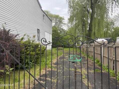 221 Livingston Avenue Albany NY 12210