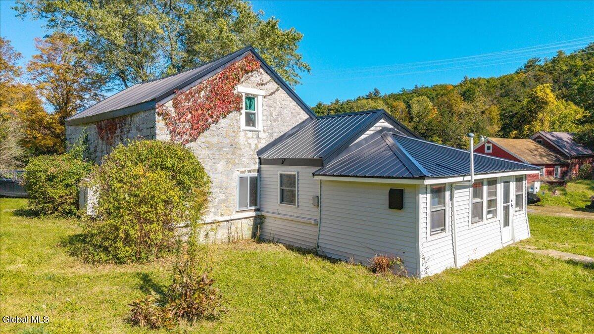 586-592 Starr Road Ravena NY 12143