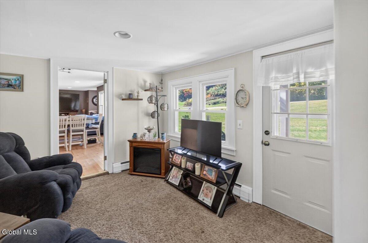 586-592 Starr Road Ravena NY 12143