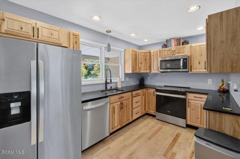 586-592 Starr Road Ravena NY 12143