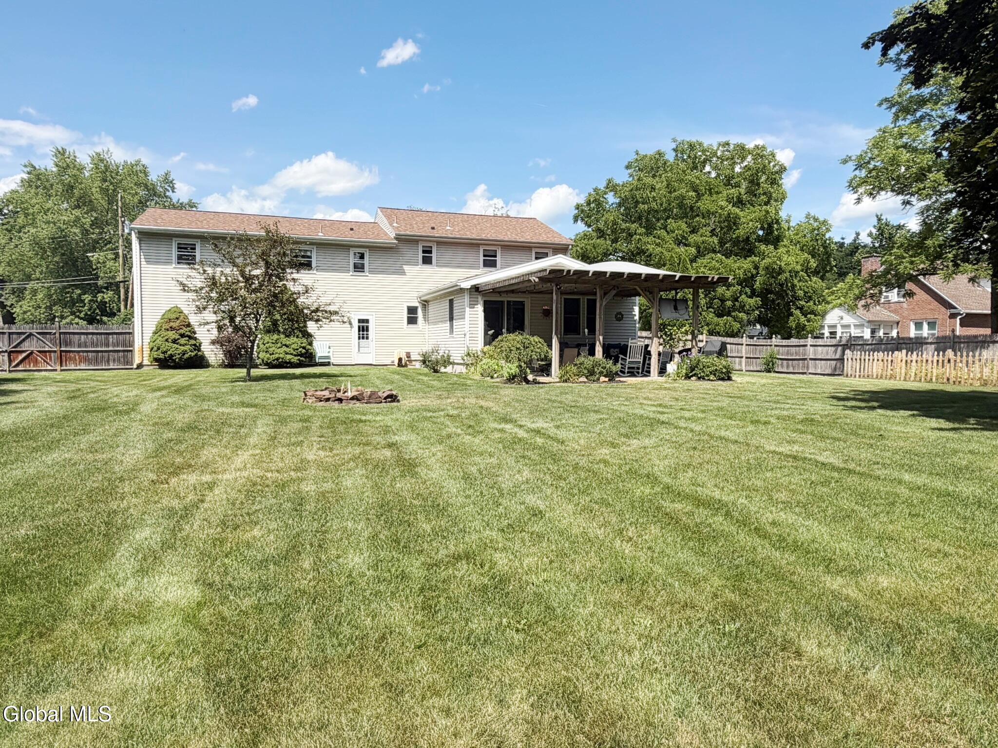 3008-3010 Sunset Lane Schenectady NY 12303