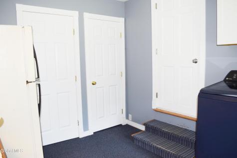 3008-3010 Sunset Lane Schenectady NY 12303
